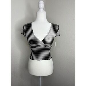 BDG MWT Black and White Striped Short Sleeve Top Small